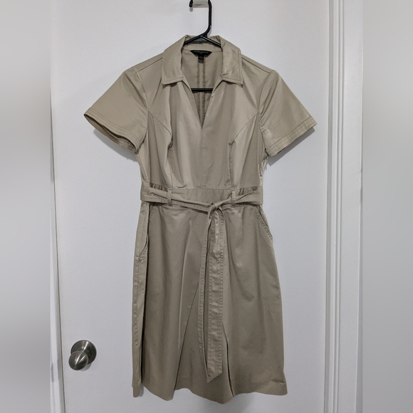 Banana Republic split neck mini dress - Picture 1 of 4